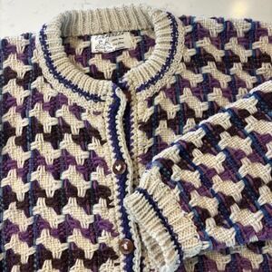 VTG Ecuador HandMade Chunky Knitted Cardigan Wool Sweater Wood Buttons Lg/XL